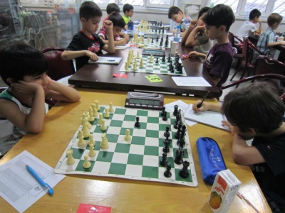 تصاویر روز شنبه 8 شهریور رده سنی استان تهران 1393