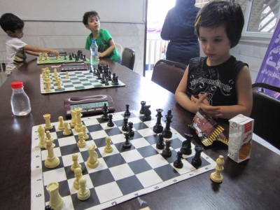 تصاویر روز شنبه 8 شهریور رده سنی استان تهران 1393