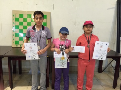 مه یاس رضایی قهرمان پنجمین دوره جام دانش آموز