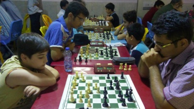 جواد لواسانی قهرمان مسابقه سریع جام رمضان شهریار شد